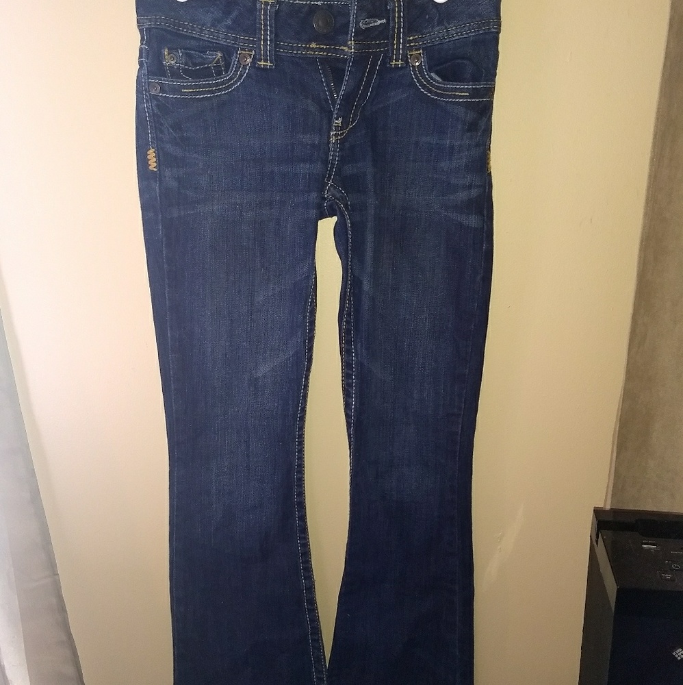 Size 1/2 short skinny flare jeans